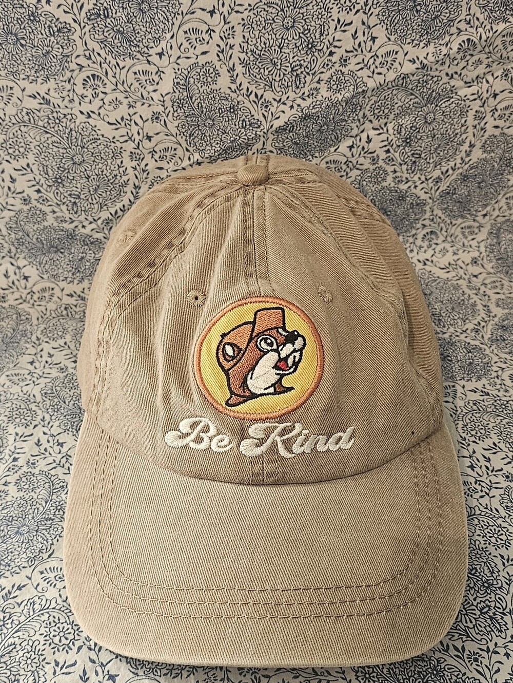 Buc-ees Hat Cap Mens Adjustable Tan Embroidered Logo Strap Back VNTG